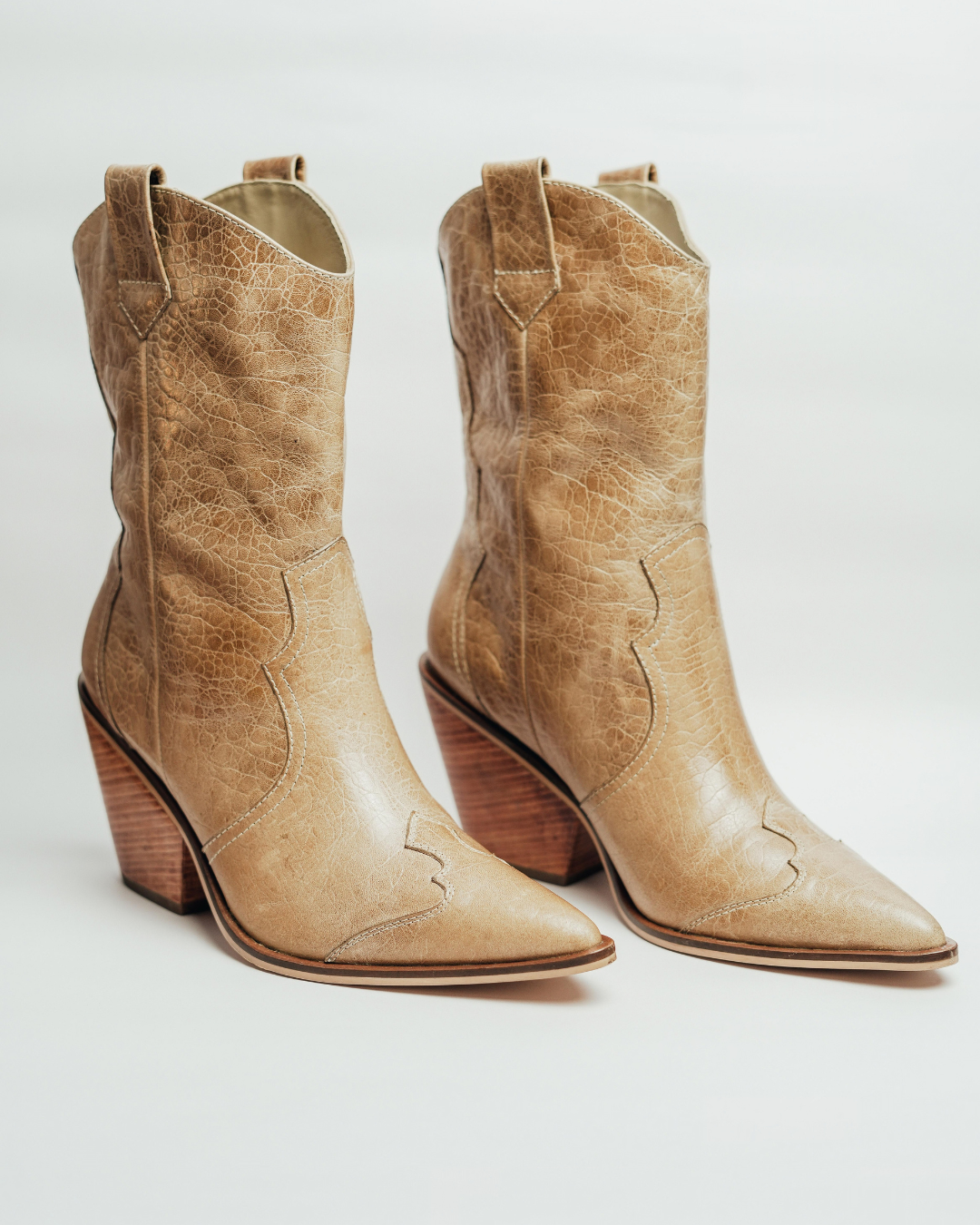 
                  
                    Austin | Crocco Camel
                  
                